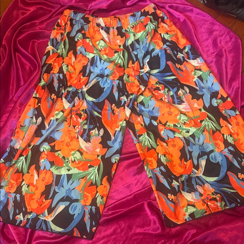 Horses curve size 3XL Vibrant Floral Wide-Leg Pants
